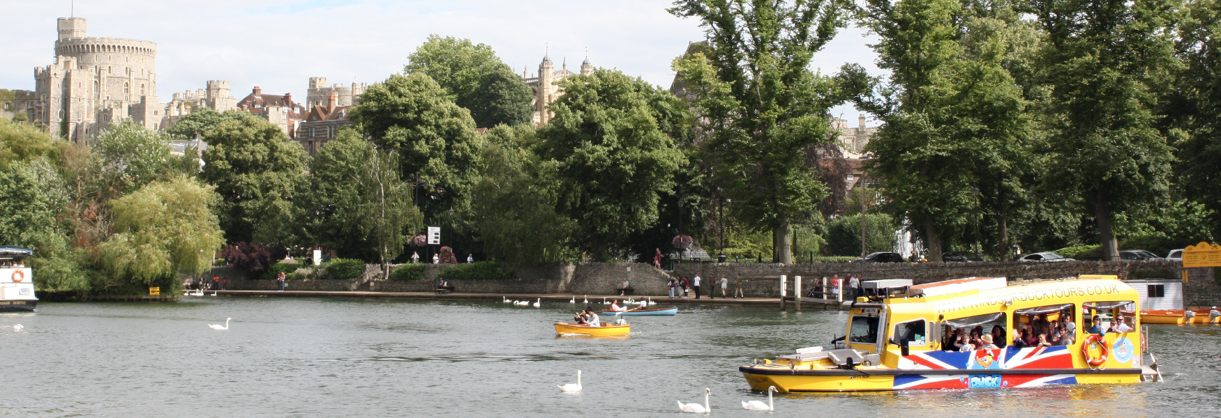 a small boat in a body of water